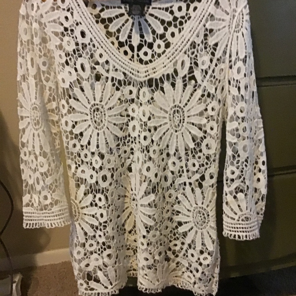 Beautiful LARGE off white ivory crocheted style shell